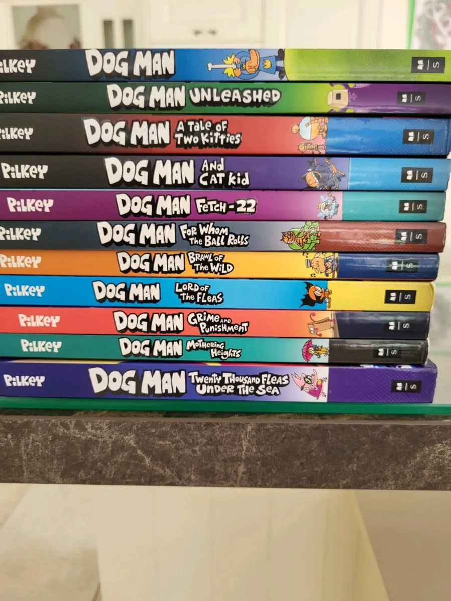 Dogman book bundle-11Books. - Image 1