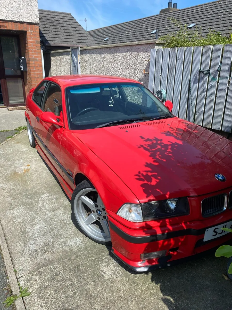 96 E36 323i coupe - Image 1