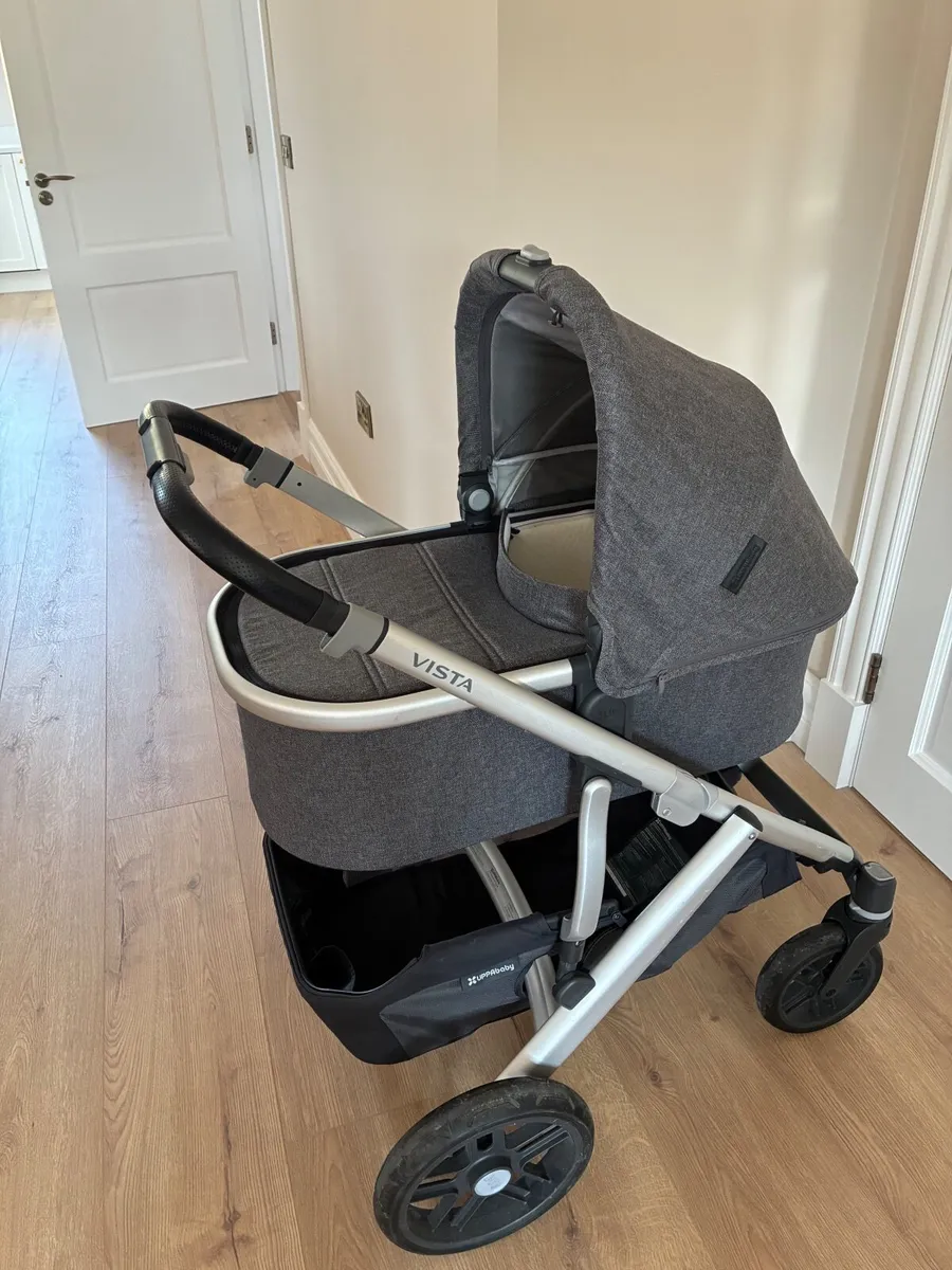 Uppababy Vista travel system - Image 1