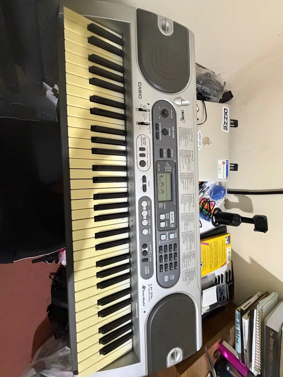 Casio LK-45 Lighted Keyboard - Image 1
