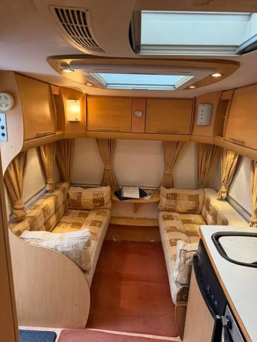 Bailey 4/5 berth fixed bed and Full Awning - Image 3