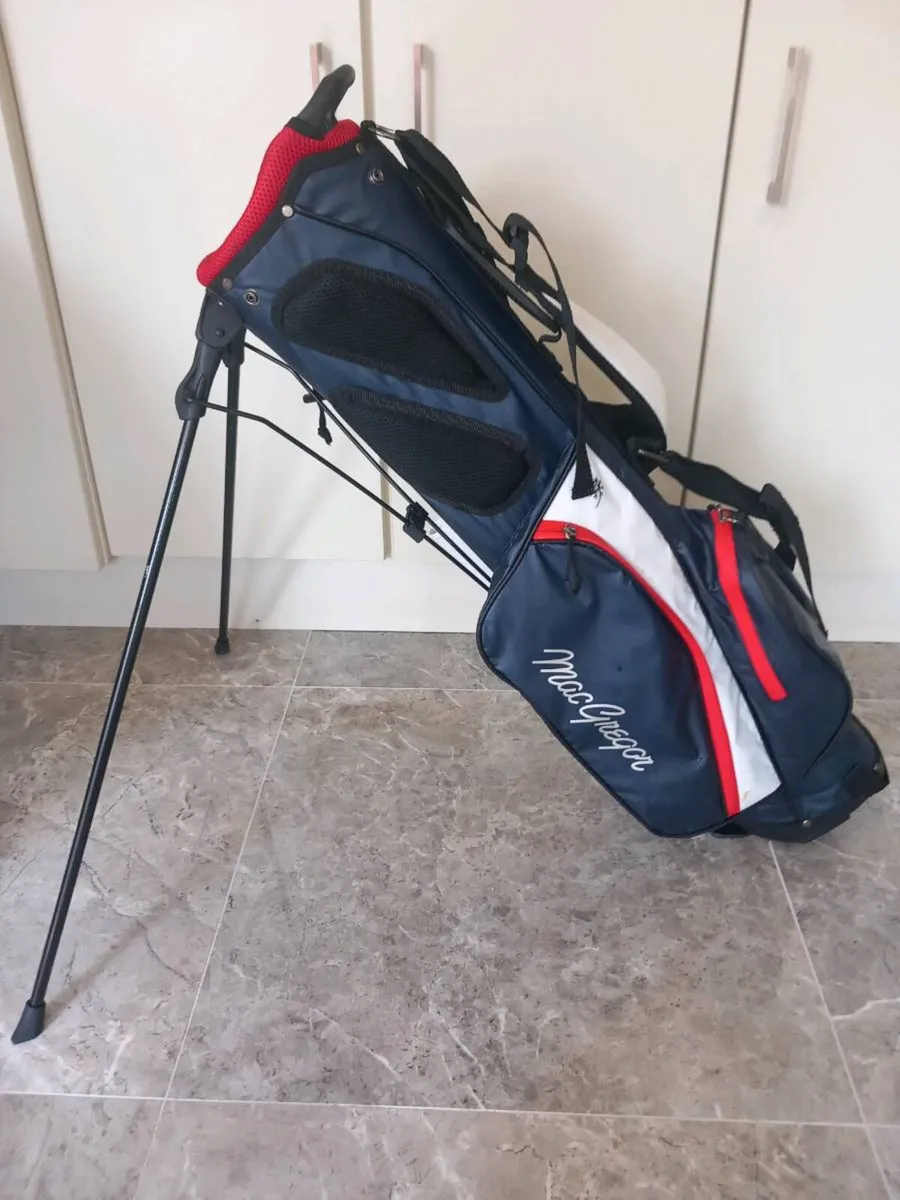 McGregor golf carrying bag with stand. - Image 1