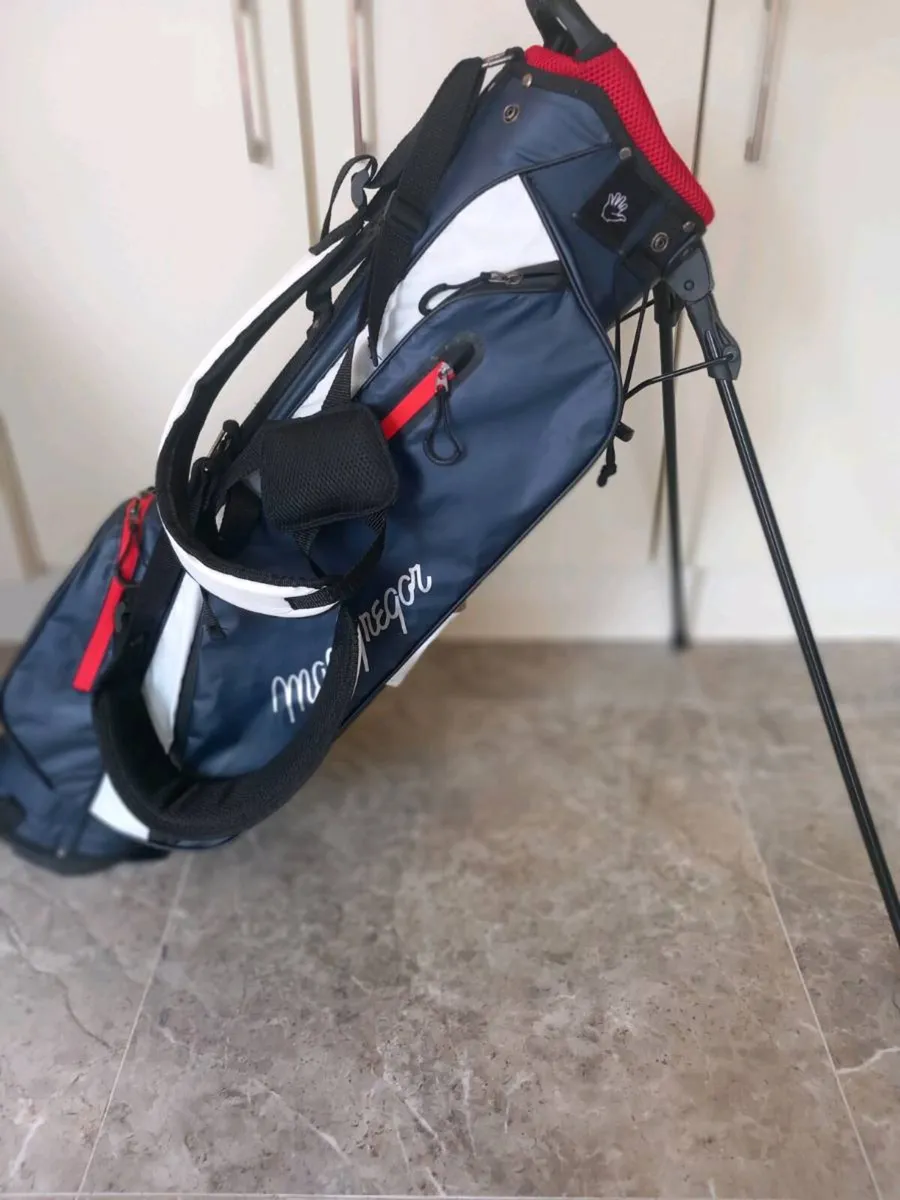 McGregor golf carrying bag with stand. - Image 4