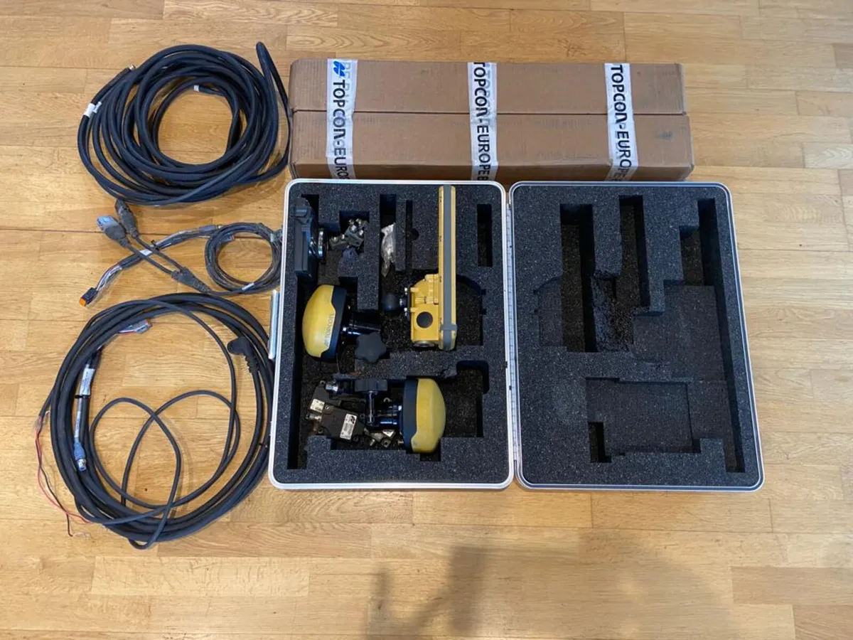 Topcon X73i GPS Excavator System - Image 3