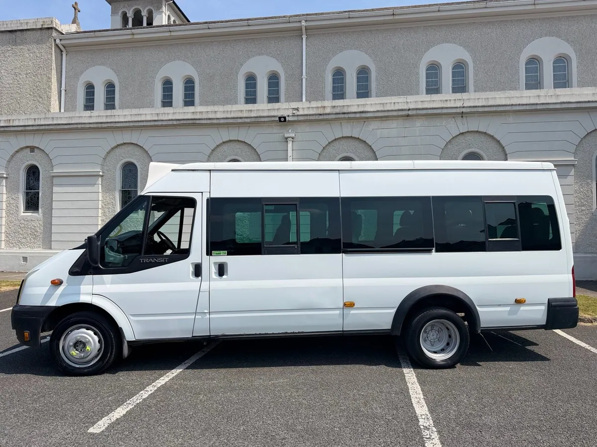 FORD TRANSIT MINIBUS 17 SEATER - Image 1