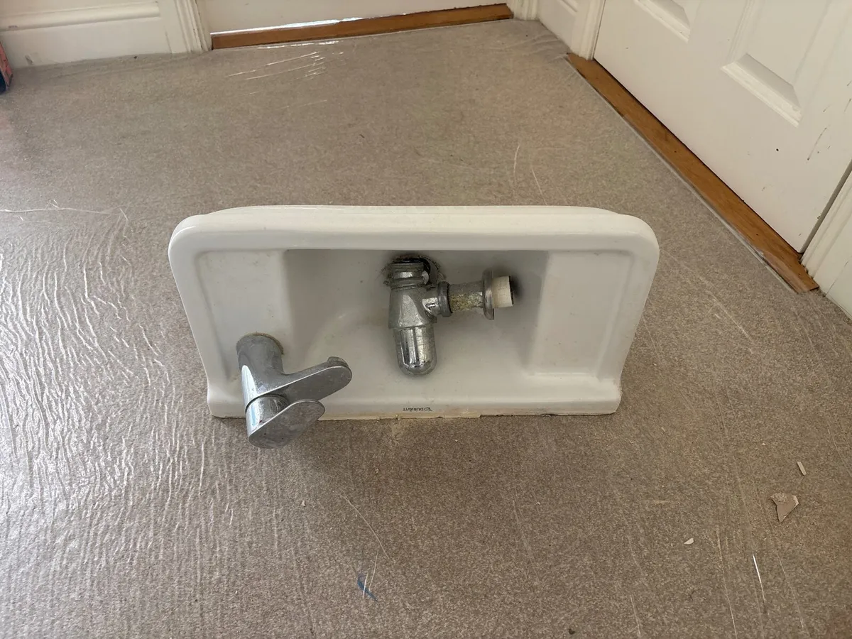 Free Bathroom Sink