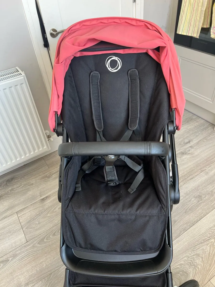 Bugaboo Fox 2 travel system - Image 3