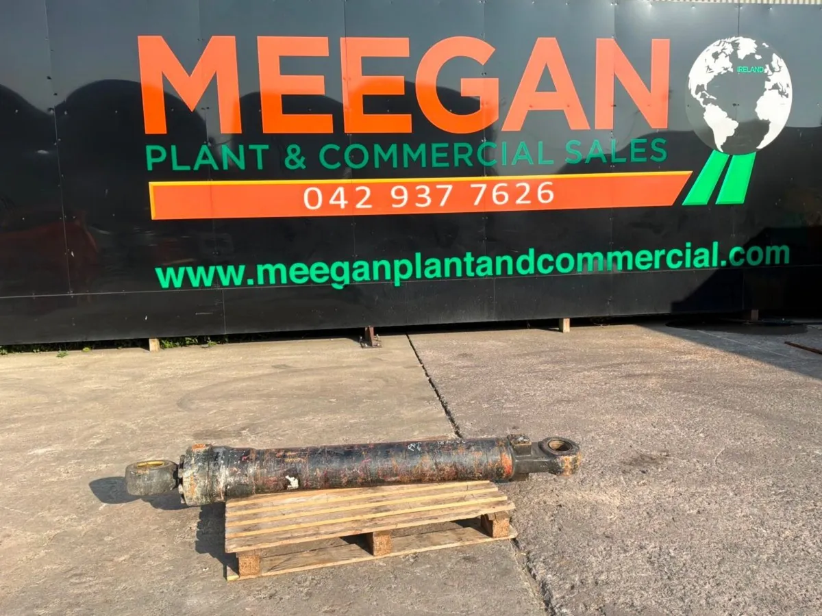 Hydraulic cylinder.....1870mm c/c.....20 / 30 ton - Image 1