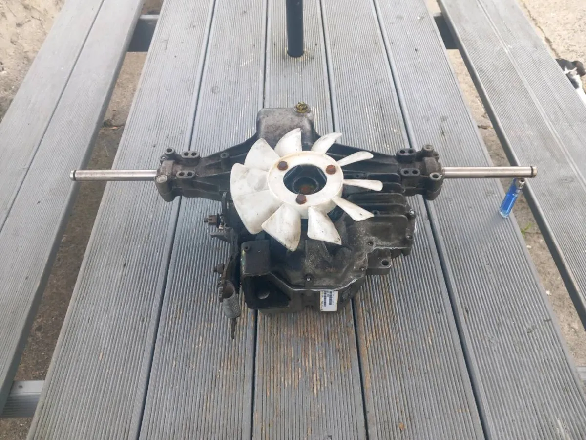 Hydro-gear hydrostatic transmission for sale - Image 1