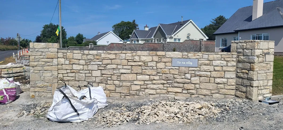 Donegal Sandstone building stone - Image 1