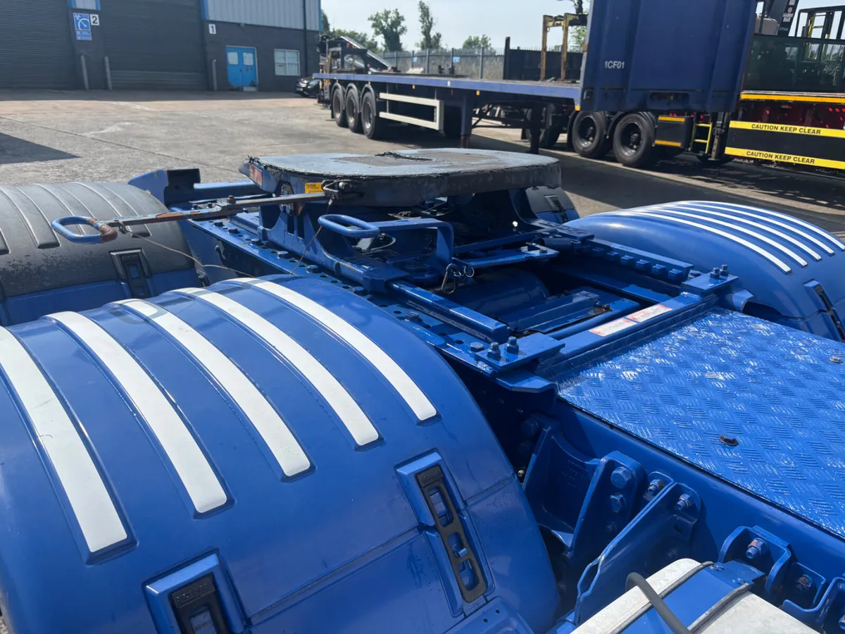 2016 Scania R450 Topline cab Midlift axle - Image 4
