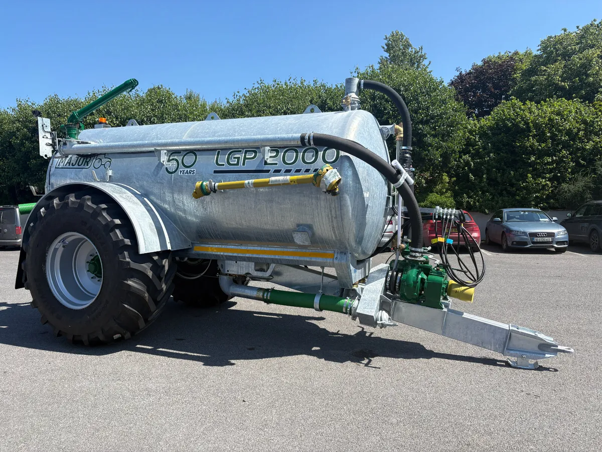 Major 2000g Pro Tank with Raingun - Image 3