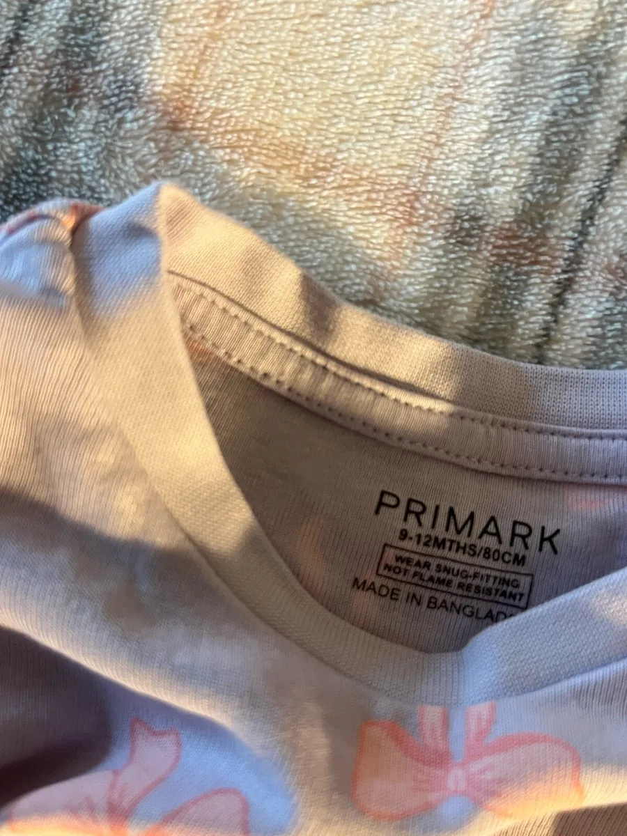 Girls new pjs 9/12 mths €3 - Image 3