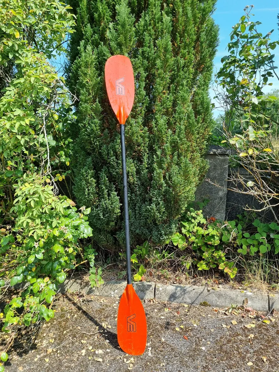 Kayak paddle - Image 1