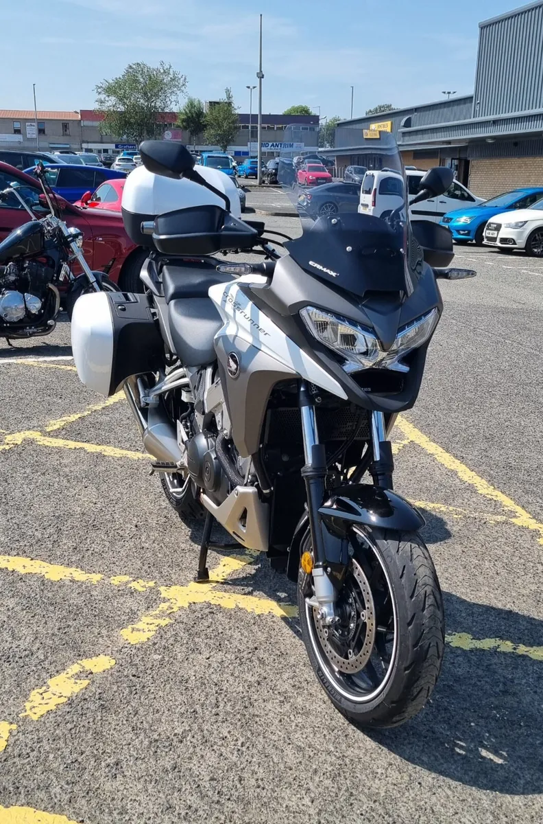 Honda VFR800X Crossrunner - Image 2