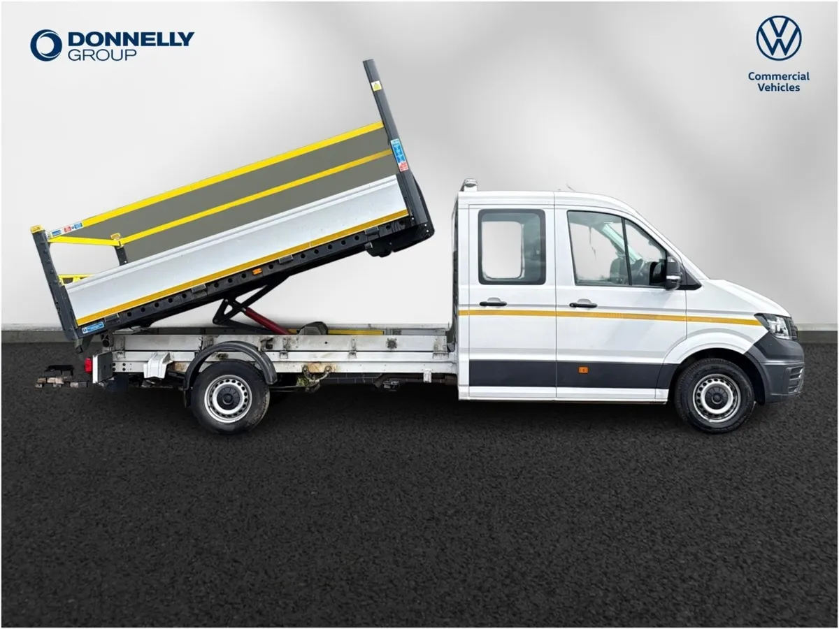 Volkswagen Crafter Cr35 Lwb Diesel Fwd Commerce - Image 4