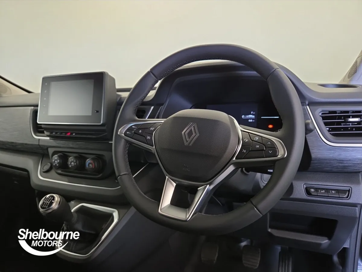 Renault Trafic Lwb Diesel Extra Sport - Image 4