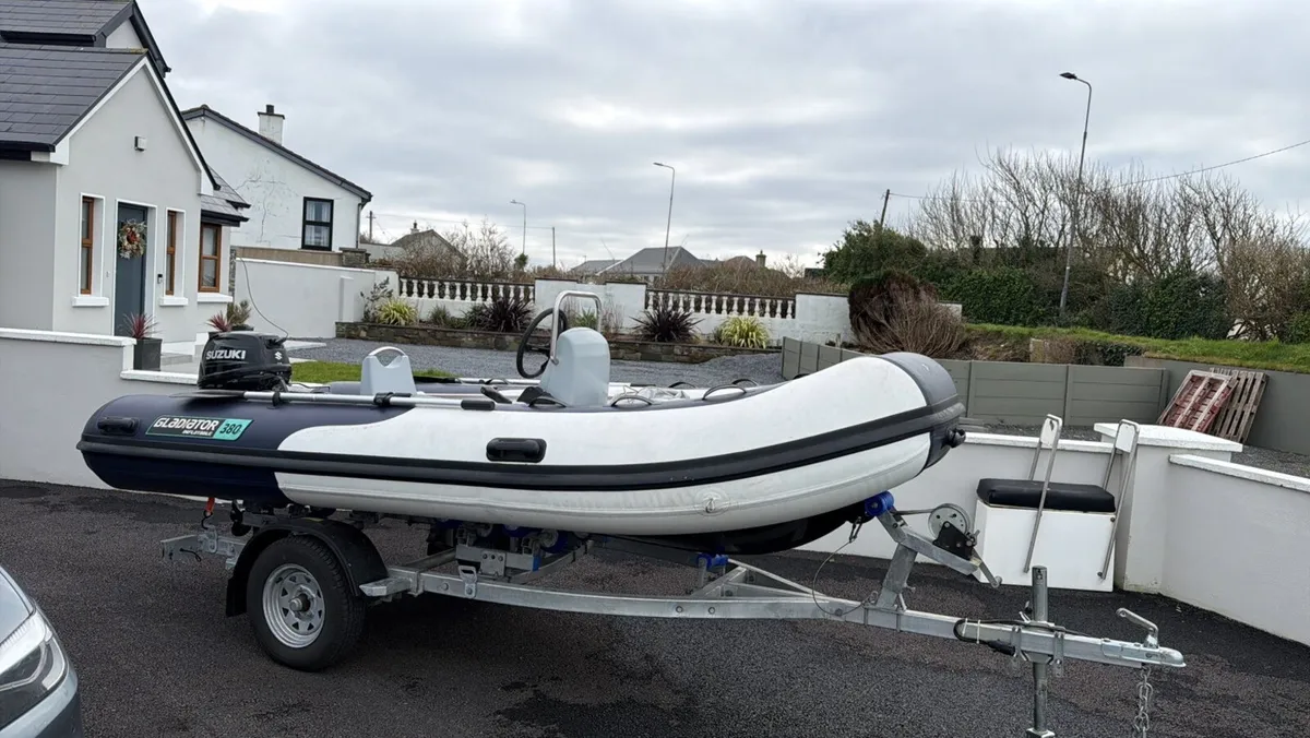 Gladiator rib 360