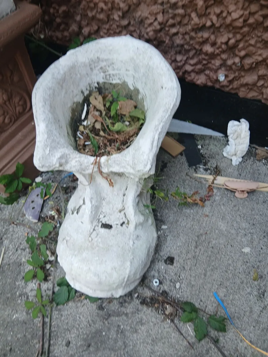 Garden planters - Image 1