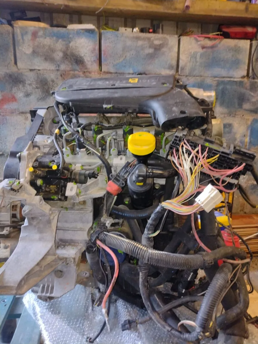 Renault Megane Engine - Image 3