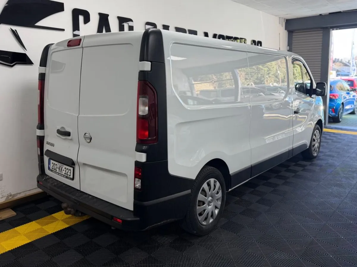 Nissan NV300 price inc vat - Image 4