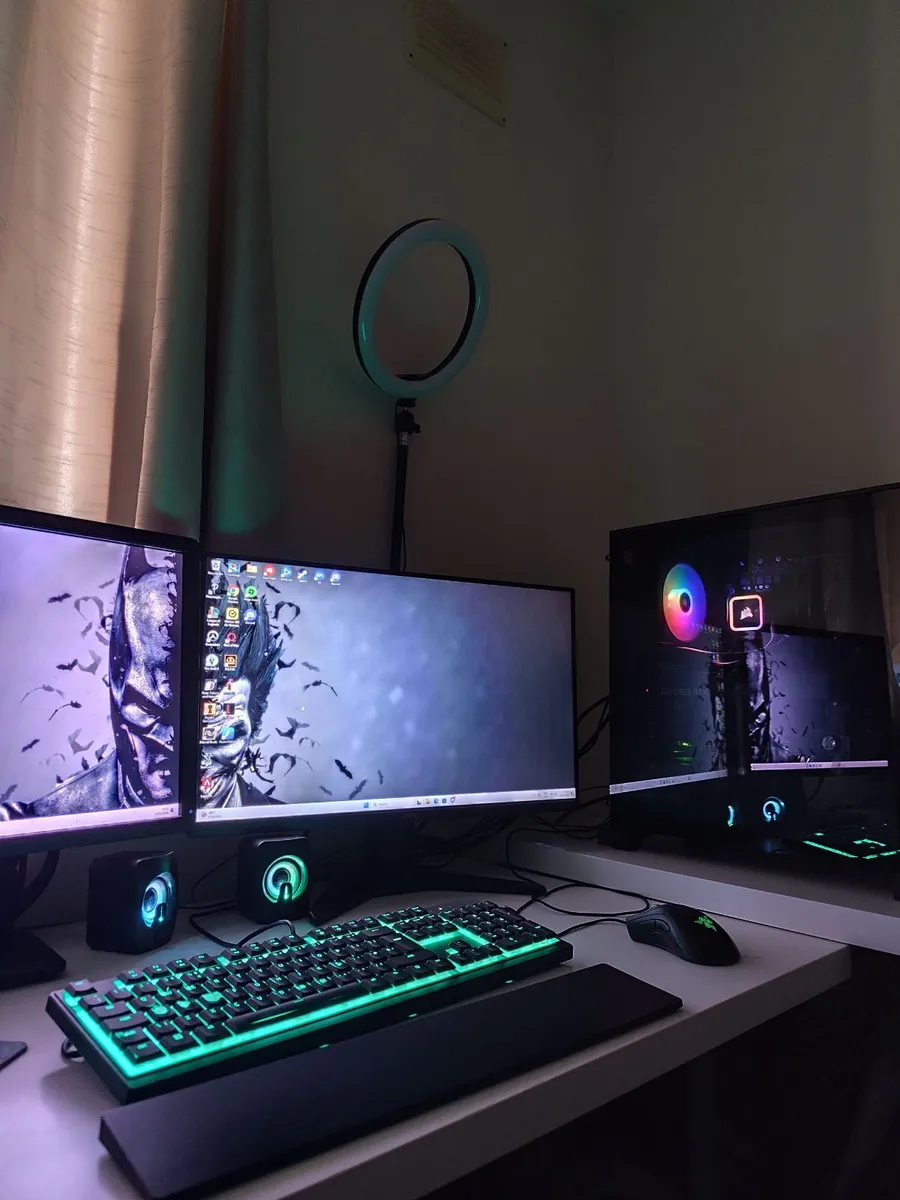 Gaming PC with 2 Monitors - Image 1