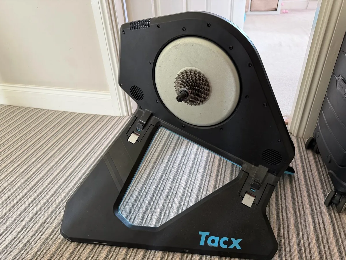 Tacx neo 2t smart trainer - Image 1