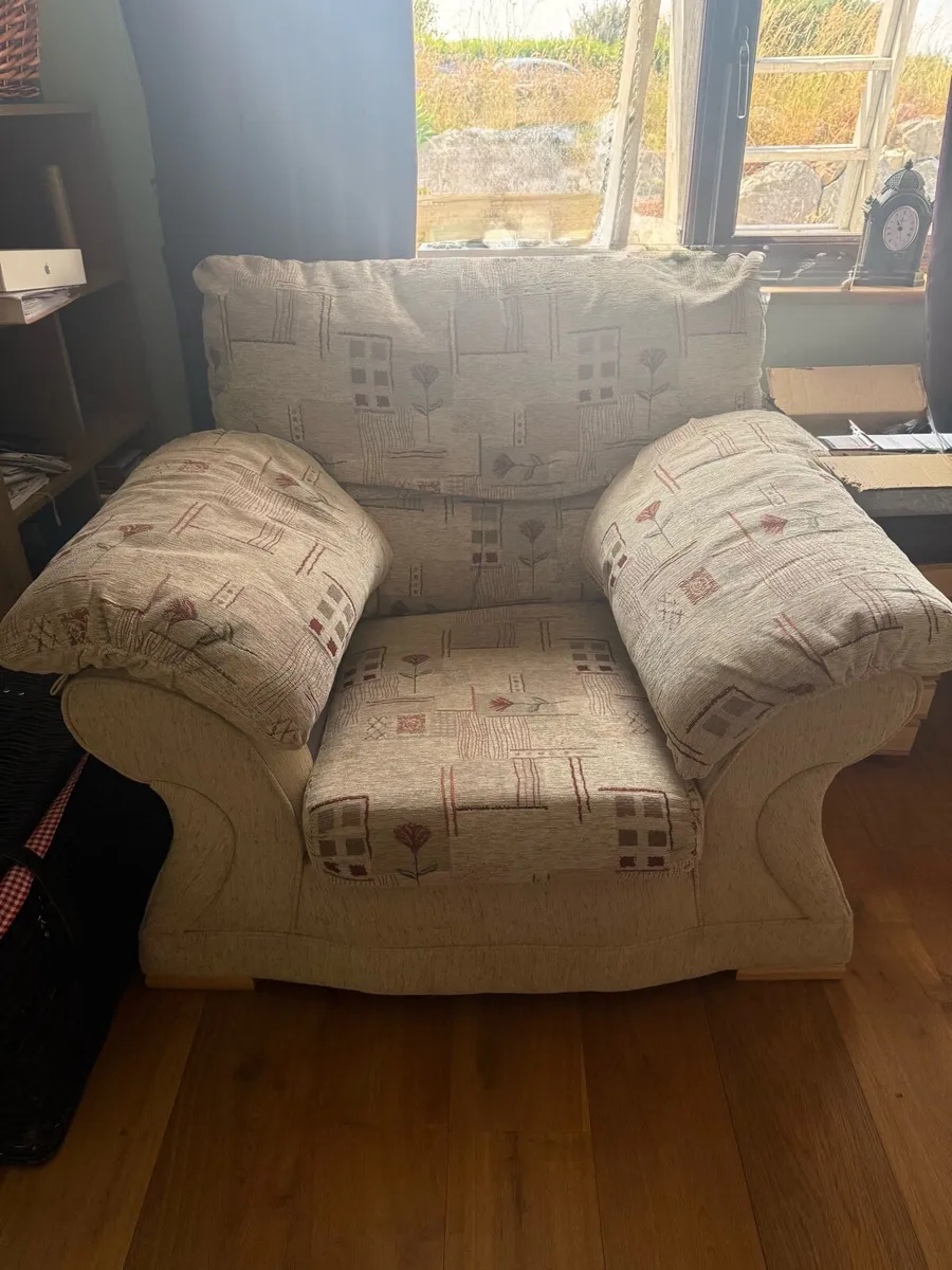 2 Armchairs