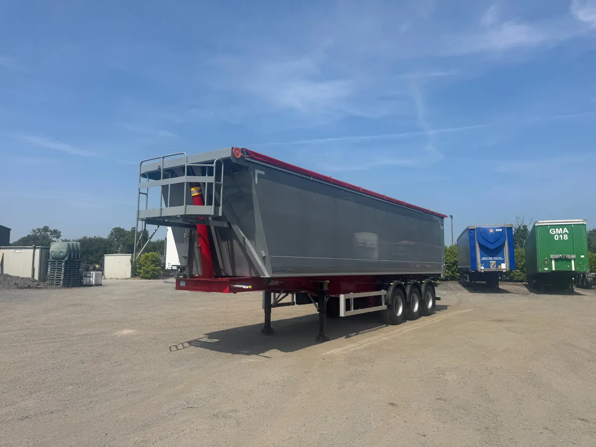 72 CYD Bulk Tipper - Image 3