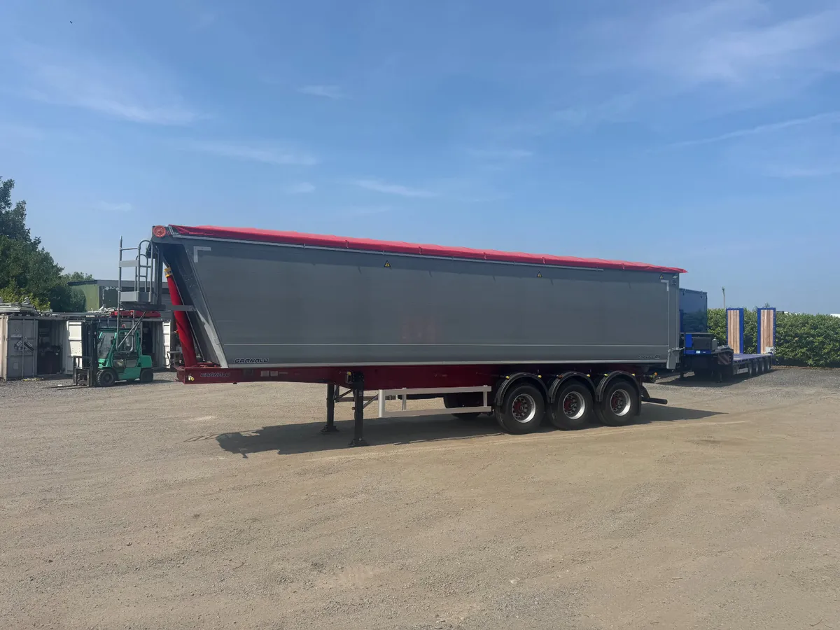 72 CYD Bulk Tipper - Image 4