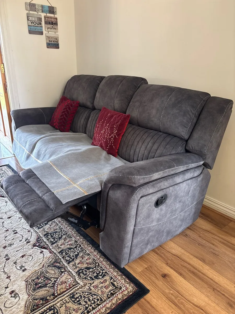 Sofa Set - Image 3