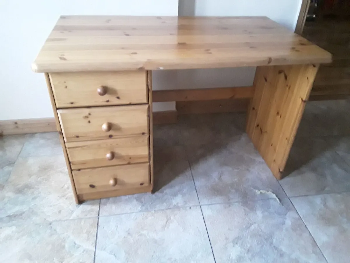 Extremely heavy solid pine writing desk - Image 4
