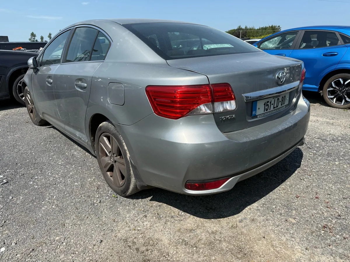 2015 Toyota Avensis 2.0d4d DAMAGE REPAIRABLE - Image 3