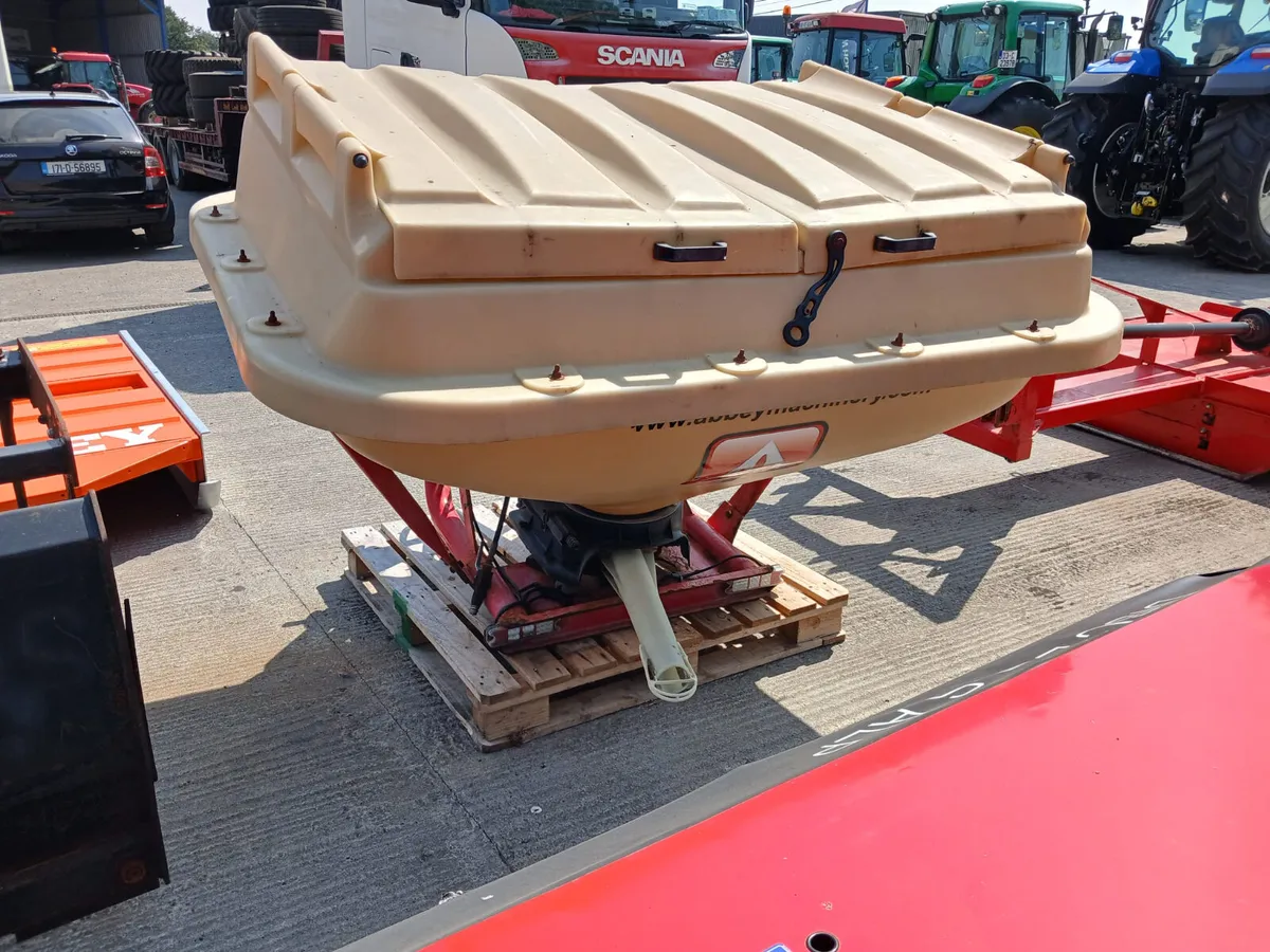Abbey 1.2 ton spinner - Image 1