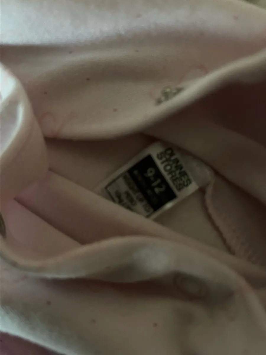 Girls new sleeping suits 9/12 mths €3 - Image 3