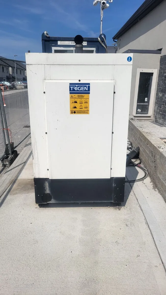 110KVA Trigen iveco engine genarator - Three phase - Image 4