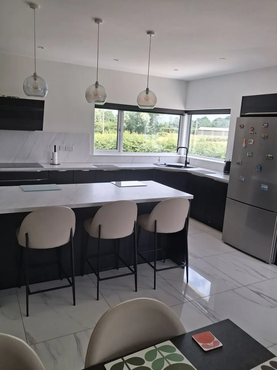 Kitchen worktop - Image 2