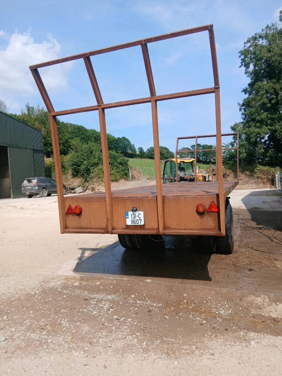 Bale trailer - Image 2