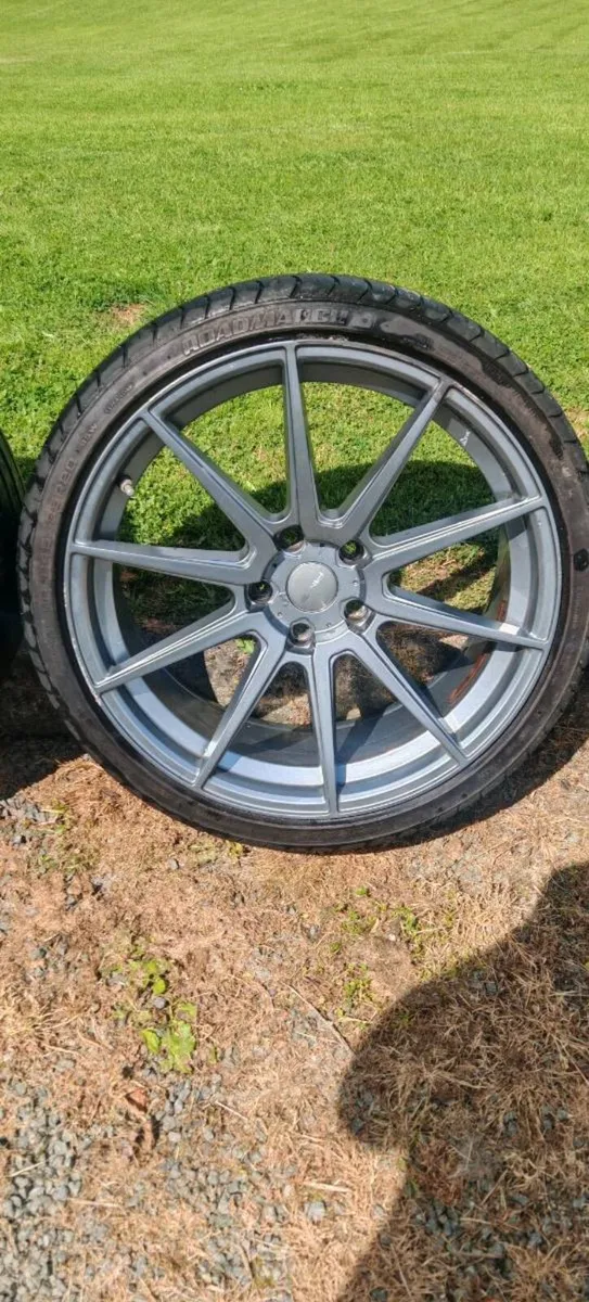 Bmw staggered 20 inch alloy f10 - Image 3