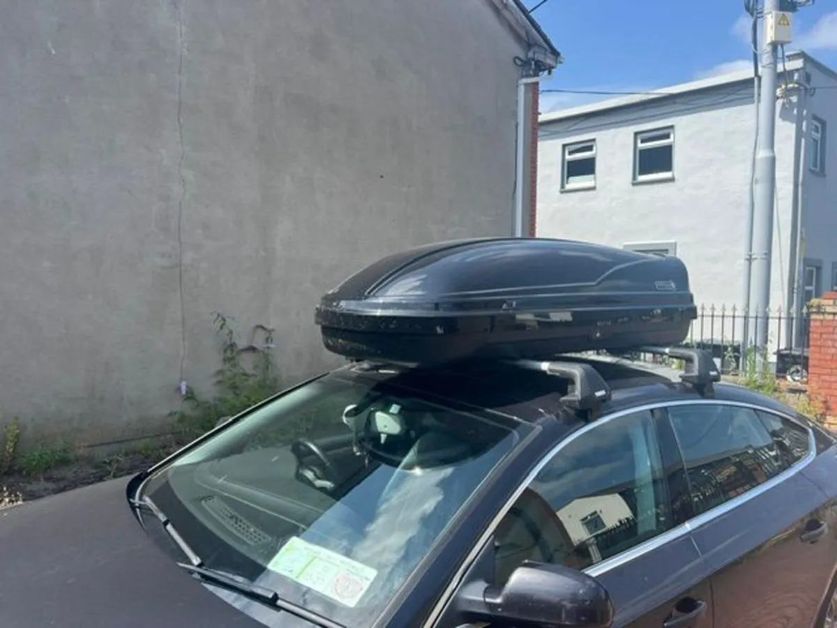 Thule Wing Bars and Modula WeGo 450L Roof Box - Image 2