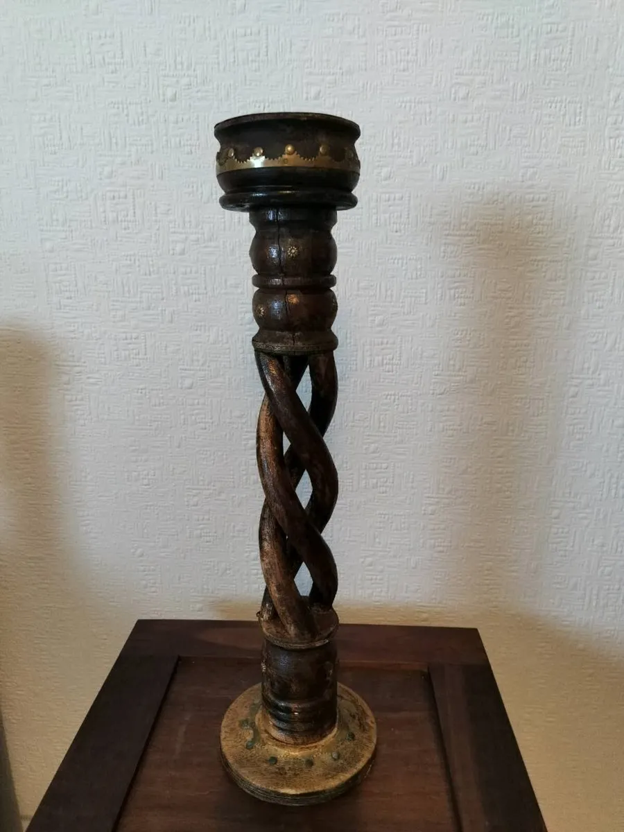 Barley twist candle holder with brass bonding - Image 1