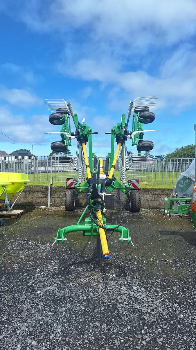 Malone Proline 610 Twin Rotor Rake - Image 2