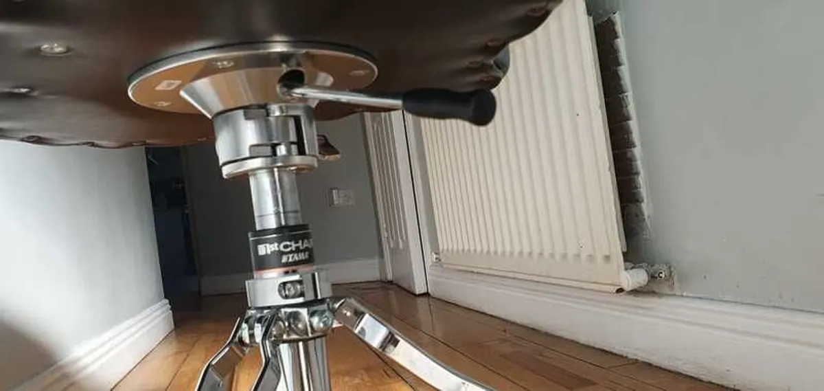 Tama hydraulic drum throne - Image 4