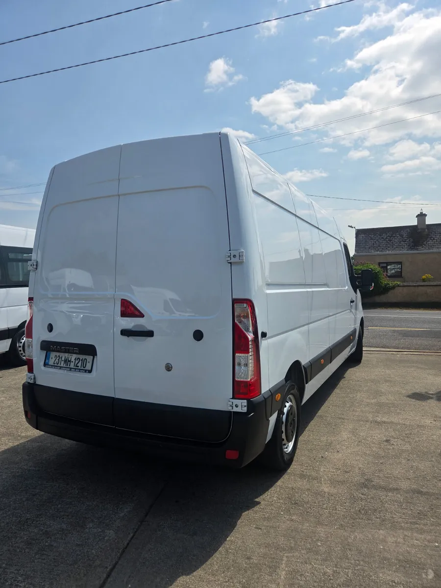 Renault Master 2023 - Image 3