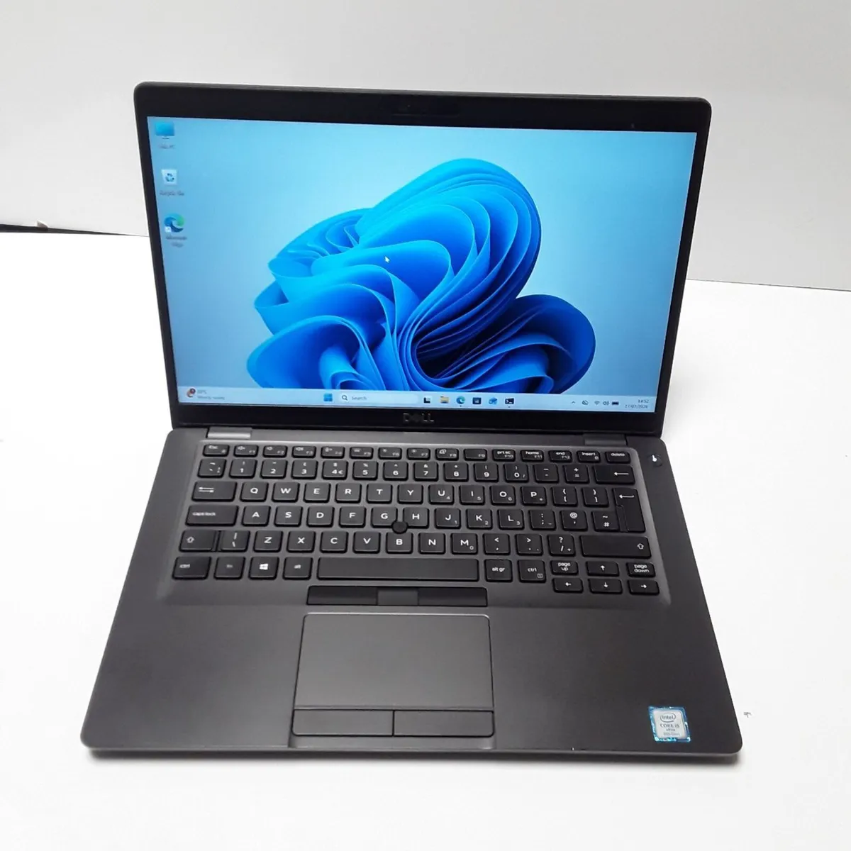 Dell Latitude 5400 | Intel Core i5-8365U | 16GB - Image 1