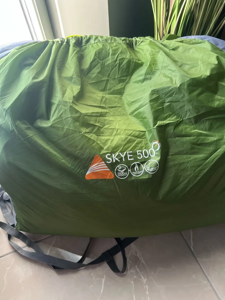 Tent - Image 1