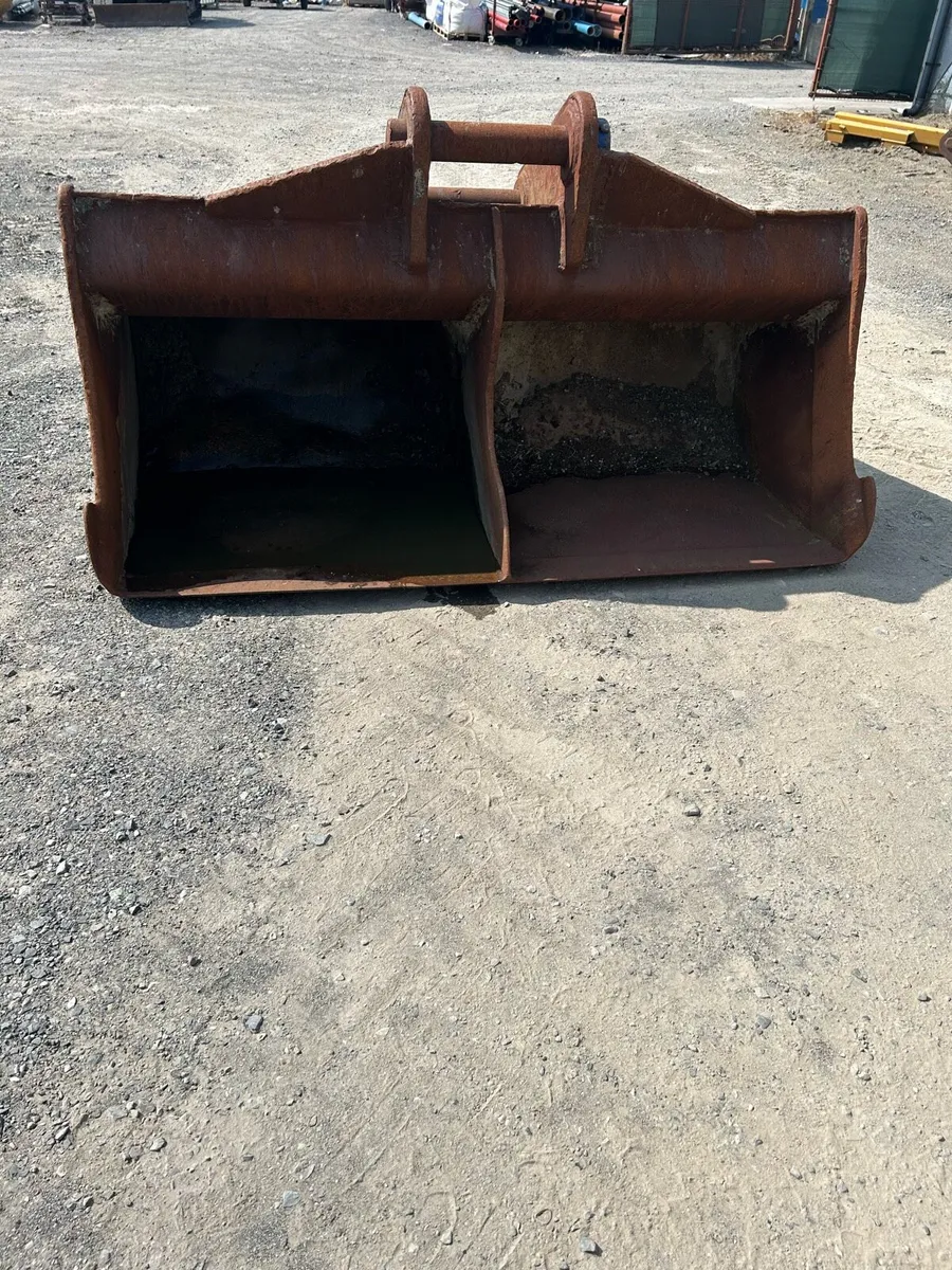 Excavator bucket - Image 2