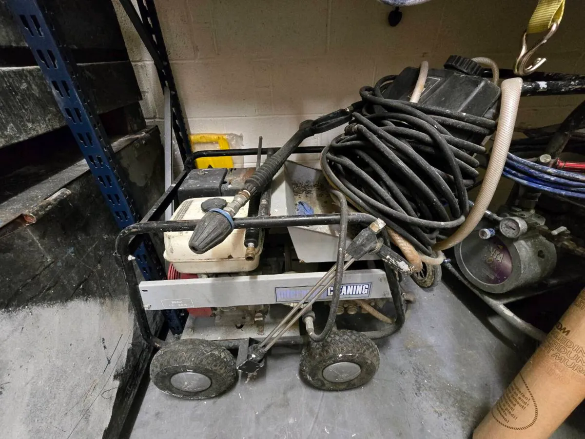 Pressure Washer - Image 3
