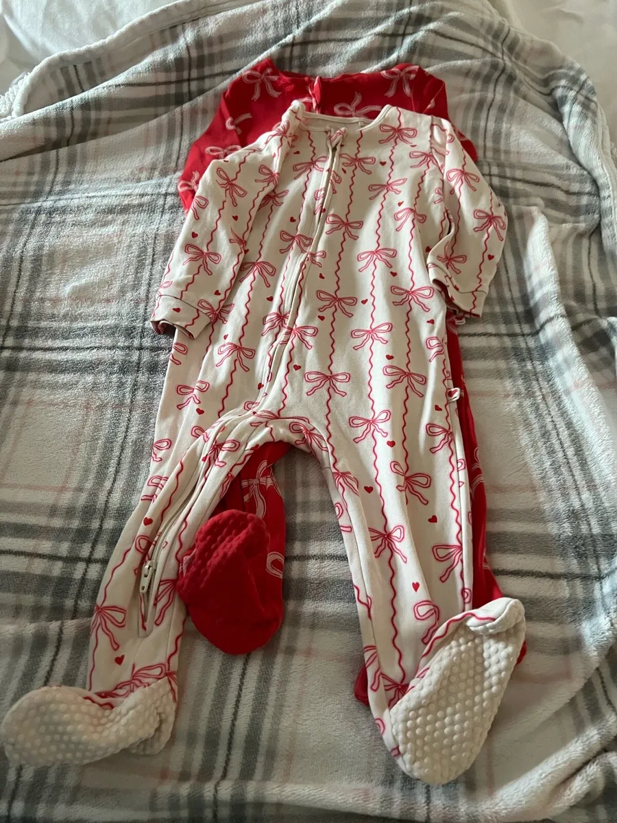 Girls set of two next sleeping suits 9/12 mths €4 - Image 1