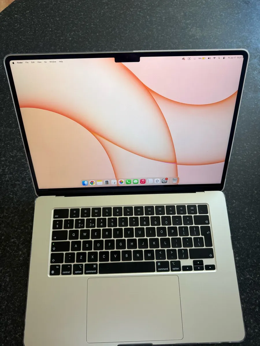 MacBook M3 15inch - Image 3
